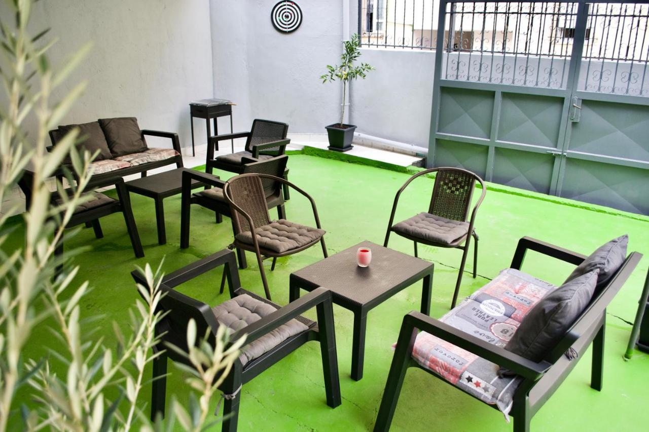 Me&You Hostel Tirana Exterior foto