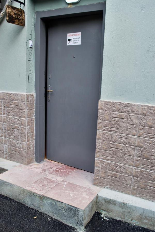 Me&You Hostel Tirana Exterior foto